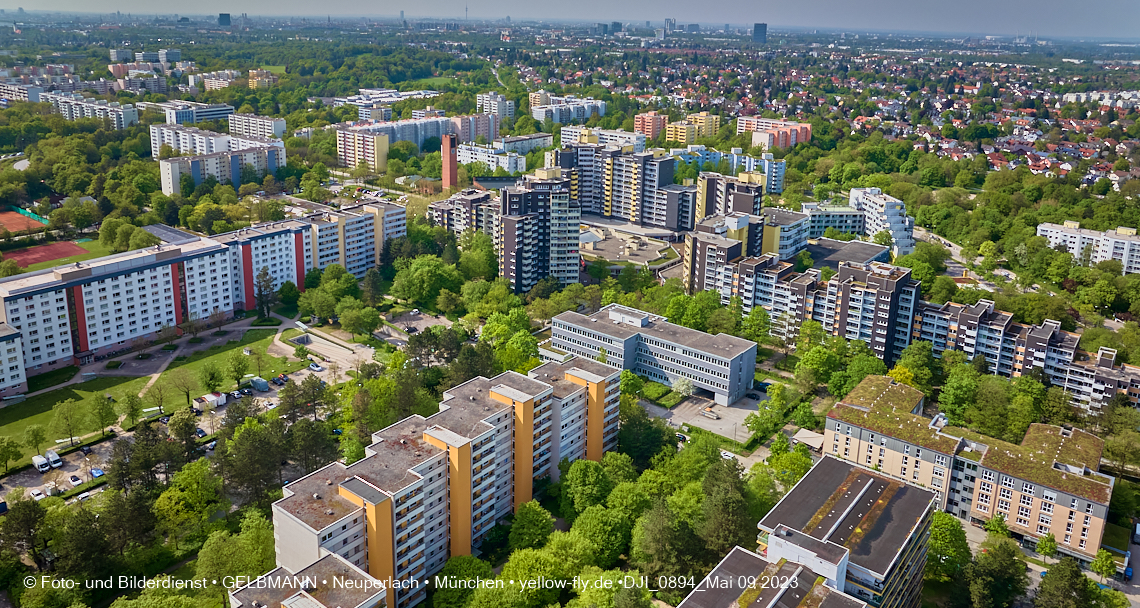 09.05.2023 - Marx-Zentrum mit Karl-Marx-Ring 52-62 und 53-57 in Neuperlach